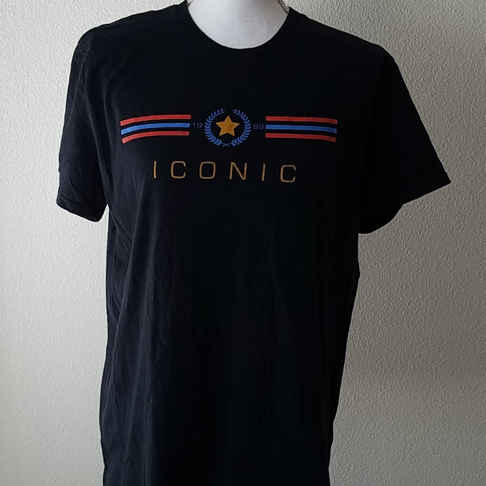 Black Iconic Slogan Tshirt - Picture 5 of 7